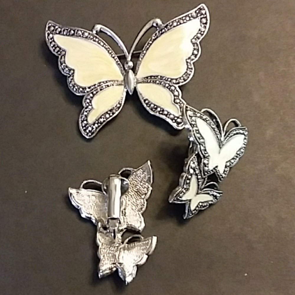 Jewerly - Picture 2 of 5